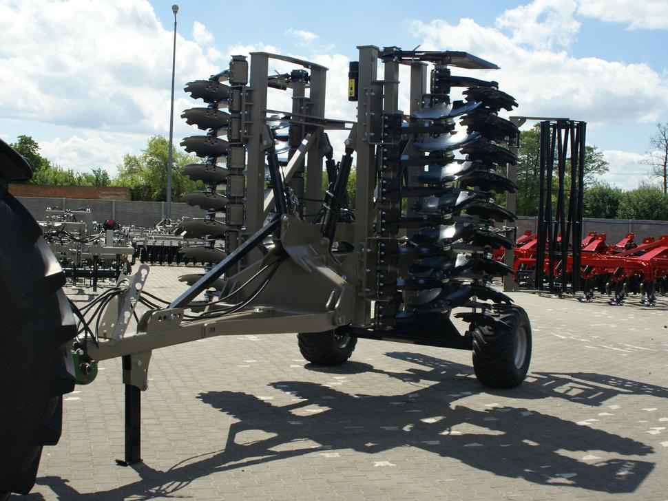 ROLEX Hydraulische Scheibenegge / Hydraulic discs harrow / Dechaumeur à disques / Erpice a dischi / Гидравлическая дисковая борона / Brona talerzowa hydraulicznie składana ciężka 4 m - 체인 해로 : 사진 2 ROLEX Hydraulische Scheibenegge / Hydraulic discs harrow / Dechaumeur à disques / Erpice a dischi / Гидравлическая дисковая борона / Brona talerzowa hydraulicznie składana ciężka 4 m - 체인 해로 : 사진 2