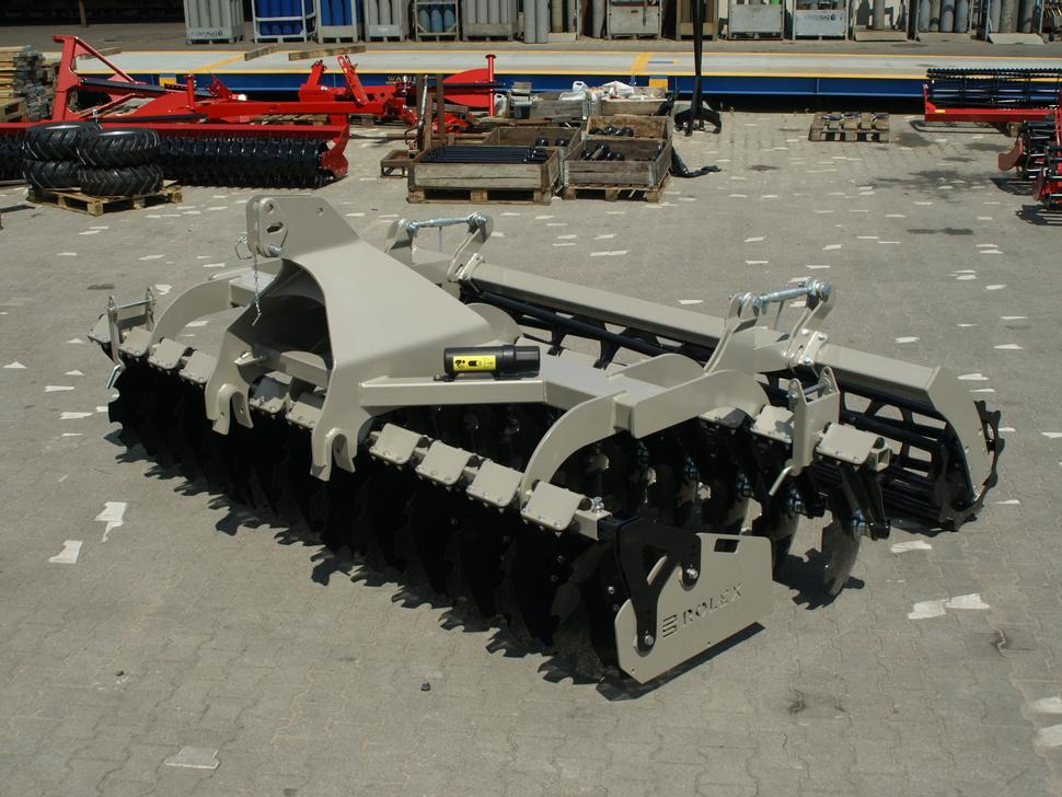 ROLEX Scheibenegge / Disc harrow / Dechaumeur à disques / Erpice a dischi / Дисковая борона / Brona talerzowa 3 m - 체인 해로 : 사진 1 ROLEX Scheibenegge / Disc harrow / Dechaumeur à disques / Erpice a dischi / Дисковая борона / Brona talerzowa 3 m - 체인 해로 : 사진 1