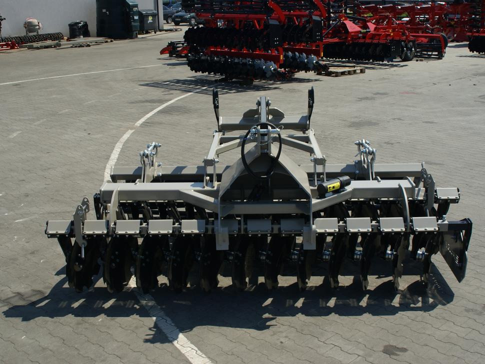 Rolex Scheibenegge / Disc harrow with hydropack / Déchaumeur à disques avec support semoir / Erpice a dischi / Cultivador de discos con hydropack / Дисковая борона с гидропаком 3 m - 체인 해로 : 사진 5 Rolex Scheibenegge / Disc harrow with hydropack / Déchaumeur à disques avec support semoir / Erpice a dischi / Cultivador de discos con hydropack / Дисковая борона с гидропаком 3 m - 체인 해로 : 사진 5