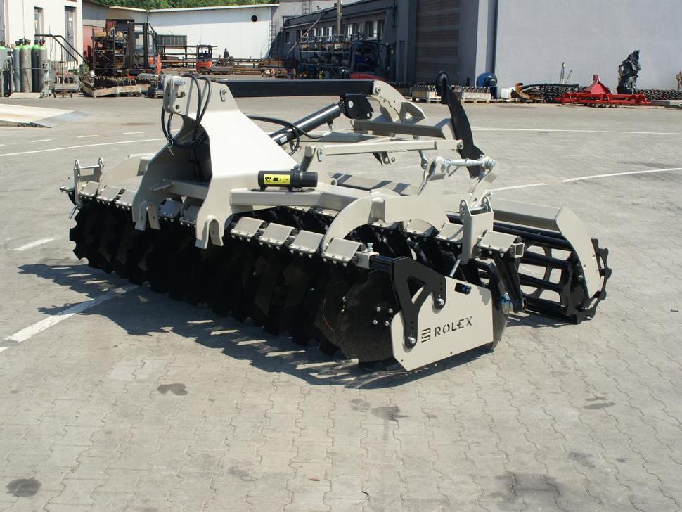 Rolex Scheibenegge / Disc harrow with hydropack / Déchaumeur à disques avec support semoir / Erpice a dischi / Cultivador de discos con hydropack / Дисковая борона с гидропаком 3 m - 체인 해로 : 사진 1 Rolex Scheibenegge / Disc harrow with hydropack / Déchaumeur à disques avec support semoir / Erpice a dischi / Cultivador de discos con hydropack / Дисковая борона с гидропаком 3 m - 체인 해로 : 사진 1