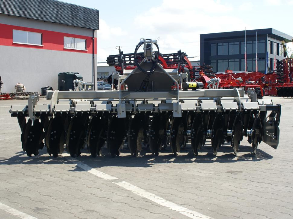 Rolex Scheibenegge / Disc harrow with hydropack / Déchaumeur à disques avec support semoir / Erpice a dischi / Cultivador de discos con hydropack / Дисковая борона с гидропаком 3 m - 체인 해로 : 사진 3 Rolex Scheibenegge / Disc harrow with hydropack / Déchaumeur à disques avec support semoir / Erpice a dischi / Cultivador de discos con hydropack / Дисковая борона с гидропаком 3 m - 체인 해로 : 사진 3