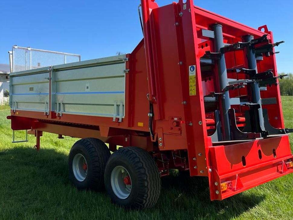 Roltrans Miststreuer / Manure spreader / Épandeur à fumier / Spandiletame / Разбрасыватель органических удобрений / Rozrzutnik obornika N250/32 JAMNIK 8 t - 퇴비 스프레더 : 사진 3 Roltrans Miststreuer / Manure spreader / Épandeur à fumier / Spandiletame / Разбрасыватель органических удобрений / Rozrzutnik obornika N250/32 JAMNIK 8 t - 퇴비 스프레더 : 사진 3