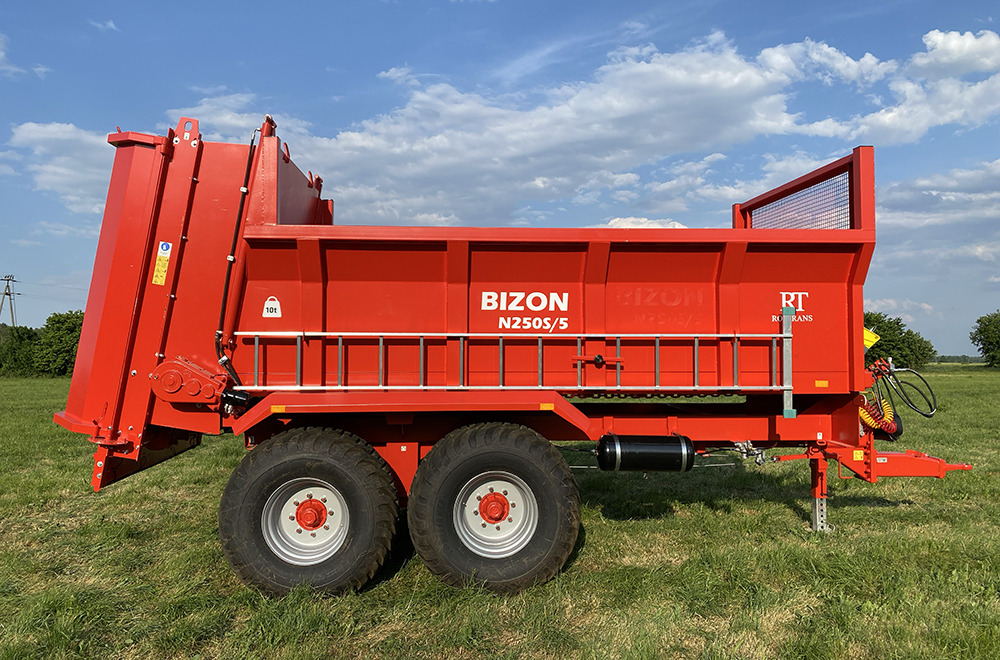 Roltrans Miststreuer / Manure spreader / Epandeur à fumier / Spandiletame / Разбрасыватель органических удобрений / Rozrzutnik obornika N250S/5 10 t - 퇴비 스프레더 : 사진 3 Roltrans Miststreuer / Manure spreader / Epandeur à fumier / Spandiletame / Разбрасыватель органических удобрений / Rozrzutnik obornika N250S/5 10 t - 퇴비 스프레더 : 사진 3
