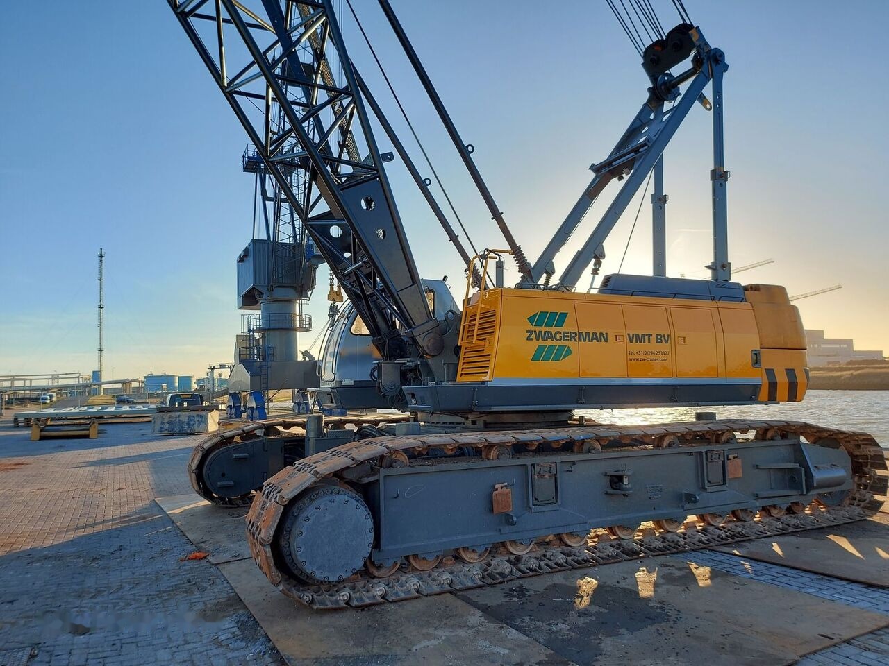 Sumitomo SC 1000 PAX S2 - 크롤러 크레인 : 사진 1 Sumitomo SC 1000 PAX S2 - 크롤러 크레인 : 사진 1