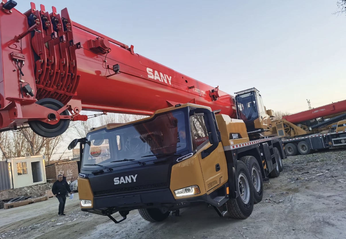 SANY STC1000C5-8 - 모바일 크레인 : 사진 2 SANY STC1000C5-8 - 모바일 크레인 : 사진 2