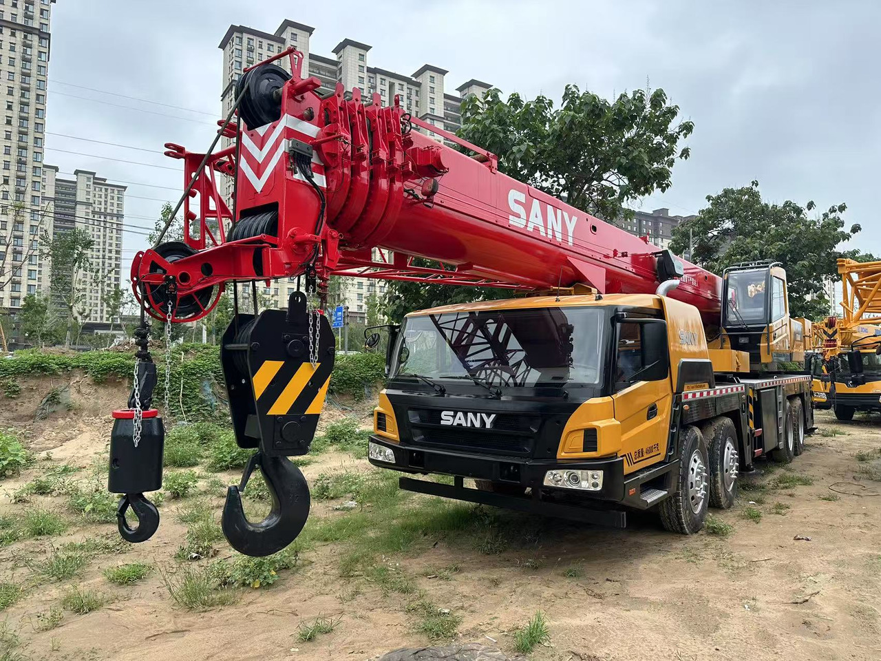SANY STC750S - 모바일 크레인 : 사진 1 SANY STC750S - 모바일 크레인 : 사진 1