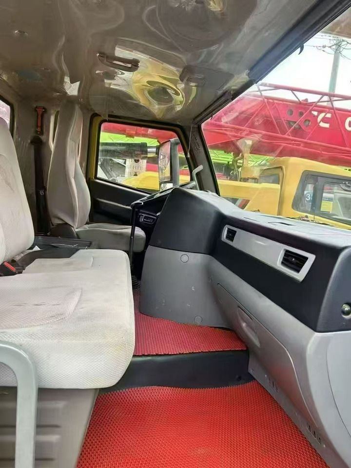 XCMG QY55KC - 모바일 크레인 : 사진 4 XCMG QY55KC - 모바일 크레인 : 사진 4