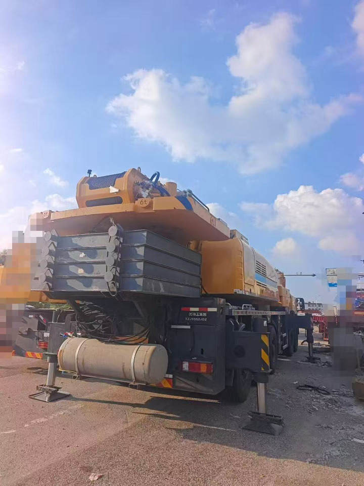 XCMG XCA160L8 - 전천후 지형 크레인 : 사진 3 XCMG XCA160L8 - 전천후 지형 크레인 : 사진 3