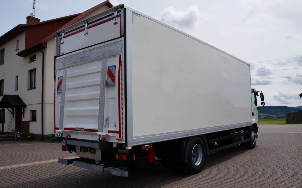 MAN TGM 18.250 / 18.290 EURO 6 KONTENER 19 PALET ŁAD. 9800 KG WINDA - 박스 트럭 : 사진 4 MAN TGM 18.250 / 18.290 EURO 6 KONTENER 19 PALET ŁAD. 9800 KG WINDA - 박스 트럭 : 사진 4