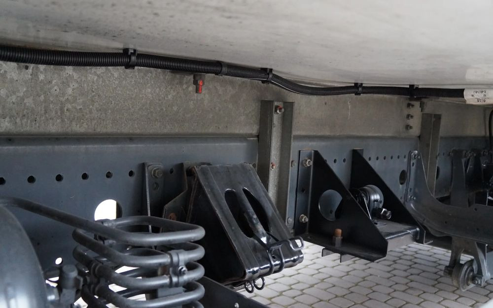 Mercedes-Benz ATEGO 1318 EURO 5 RAMA DO ZABUDOWY MANUAL 1322 - 캡 새시 트럭 : 사진 4 Mercedes-Benz ATEGO 1318 EURO 5 RAMA DO ZABUDOWY MANUAL 1322 - 캡 새시 트럭 : 사진 4