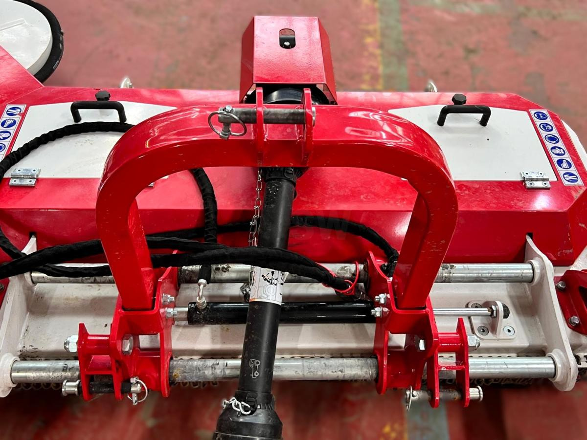 Giemme FMU180 Tondeuse portée attache 3 points pour tracteur - 플레일 모어 : 사진 5 Giemme FMU180 Tondeuse portée attache 3 points pour tracteur - 플레일 모어 : 사진 5