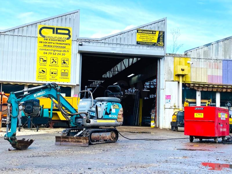 KOBELCO Mini pelle électrique SK007 - 미니 굴삭기 : 사진 1 KOBELCO Mini pelle électrique SK007 - 미니 굴삭기 : 사진 1