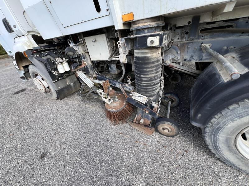RENAULT Camion balayeur SCARAB MAJOR - 거리 청소 차량 : 사진 4 RENAULT Camion balayeur SCARAB MAJOR - 거리 청소 차량 : 사진 4
