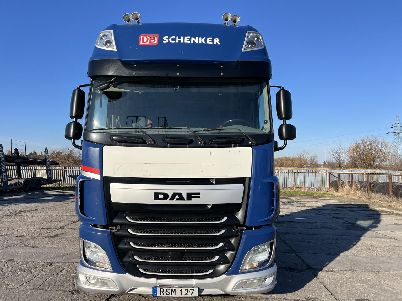 DAF XF510 - 자동 운반 장치 트럭 : 사진 2 DAF XF510 - 자동 운반 장치 트럭 : 사진 2