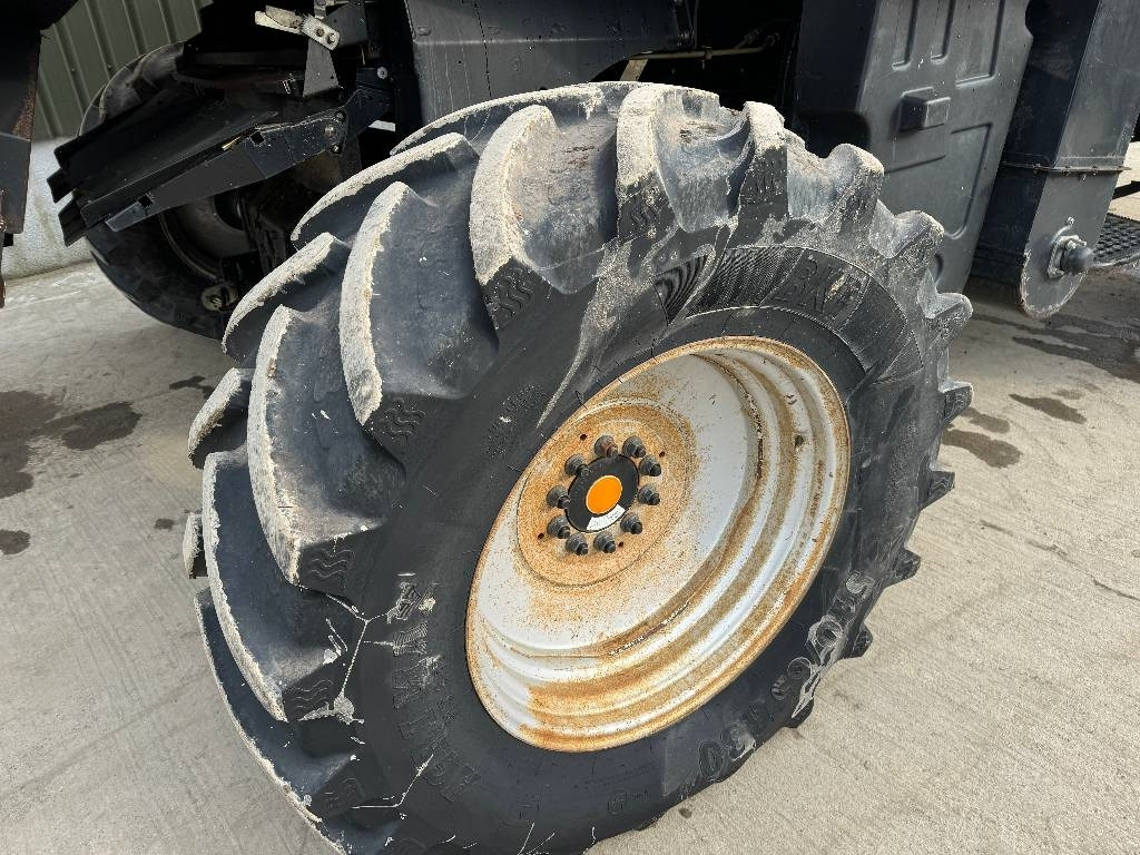 Case IH Axial Flow AFX 8010 - 목초수확기 : 사진 5 Case IH Axial Flow AFX 8010 - 목초수확기 : 사진 5