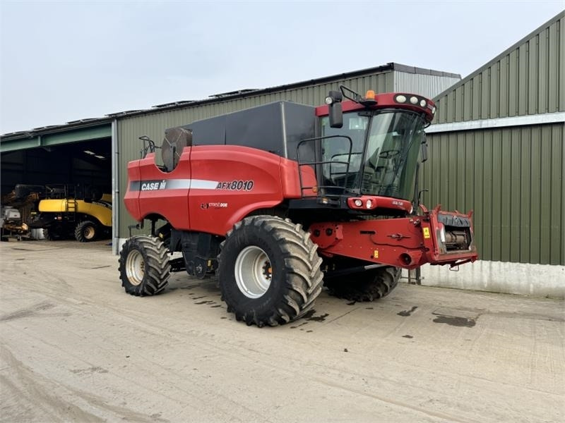 Case IH Axial Flow Case Axial Flow AFX 8010 c/w 30ft - 곡물 헤더 : 사진 1 Case IH Axial Flow Case Axial Flow AFX 8010 c/w 30ft - 곡물 헤더 : 사진 1