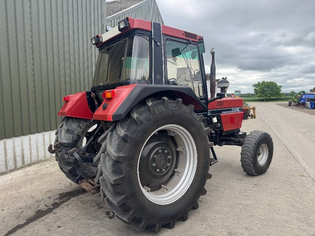 Case IH International 1056XL - 장궤형 트랙터 : 사진 4 Case IH International 1056XL - 장궤형 트랙터 : 사진 4