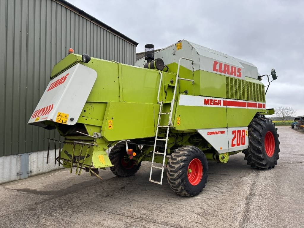 Claas 208 dominator mega combine - 목초수확기 : 사진 3 Claas 208 dominator mega combine - 목초수확기 : 사진 3
