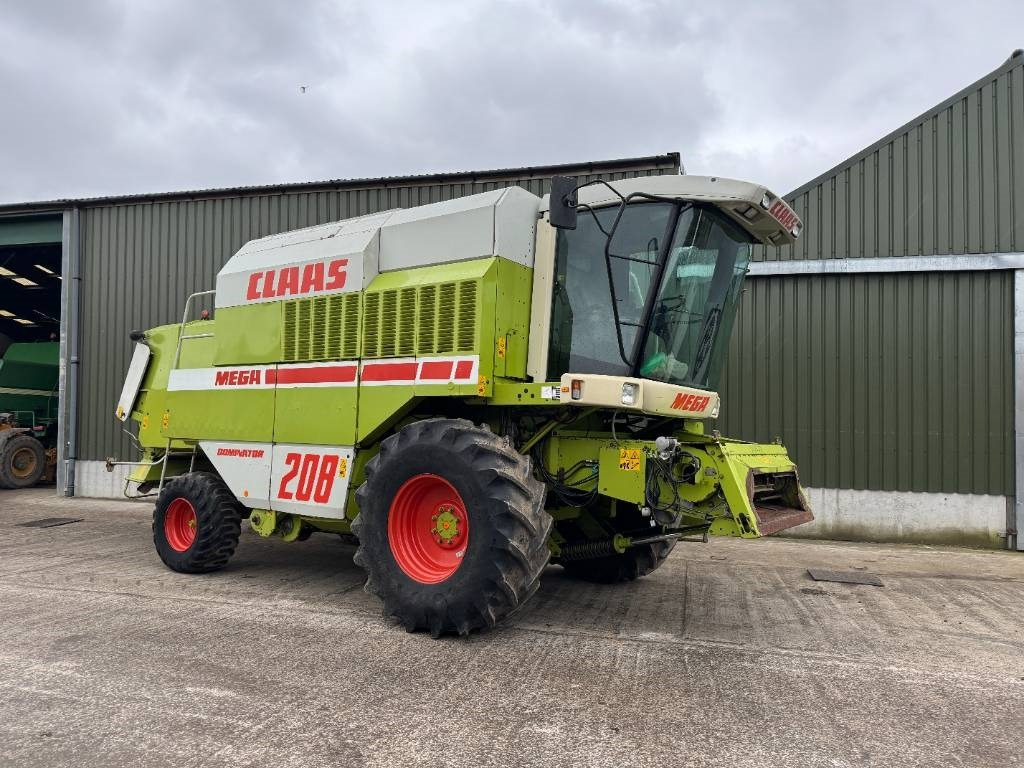 Claas 208 dominator mega combine - 목초수확기 : 사진 2 Claas 208 dominator mega combine - 목초수확기 : 사진 2