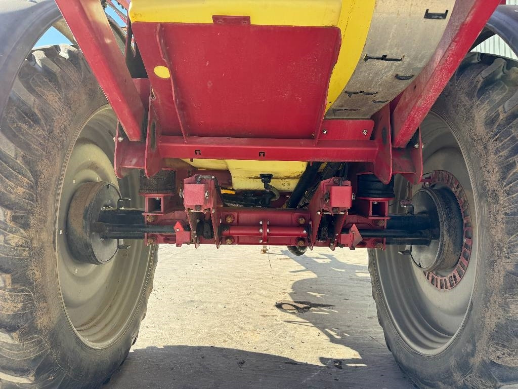 Hardi Navigator 3000L 24m - 견인 스프레이 : 사진 4 Hardi Navigator 3000L 24m - 견인 스프레이 : 사진 4