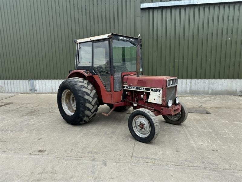 International 533 Tractor - 장궤형 트랙터 : 사진 3 International 533 Tractor - 장궤형 트랙터 : 사진 3