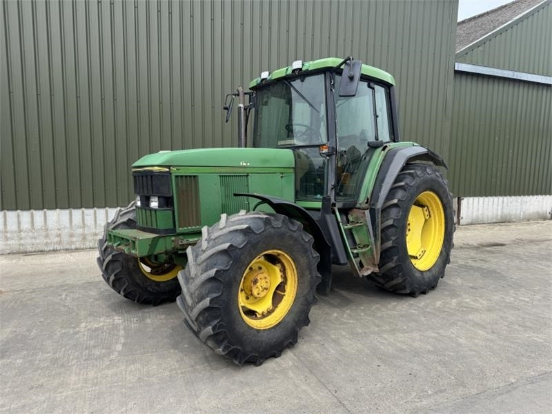 John Deere 6800 - 장궤형 트랙터 : 사진 1 John Deere 6800 - 장궤형 트랙터 : 사진 1