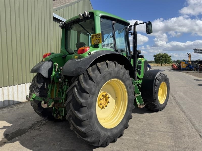 John Deere 6930 Premium - 장궤형 트랙터 : 사진 4 John Deere 6930 Premium - 장궤형 트랙터 : 사진 4