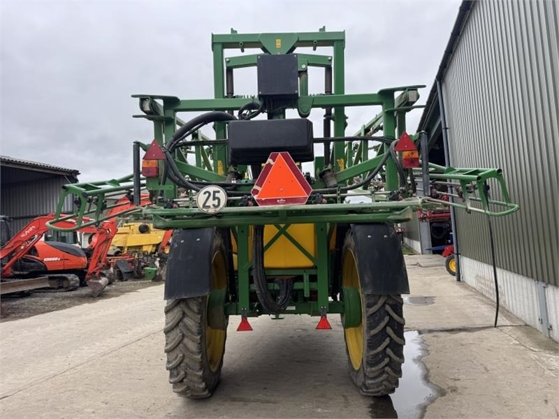 John Deere 732 Trailed Sprayer - 트랙터 탑재 스프레이 : 사진 3 John Deere 732 Trailed Sprayer - 트랙터 탑재 스프레이 : 사진 3