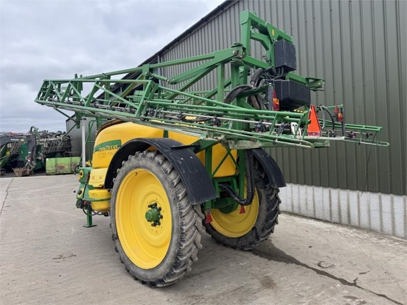 John Deere John Deere 732 Trailed Sprayer - 트랙터 탑재 스프레이 : 사진 2 John Deere John Deere 732 Trailed Sprayer - 트랙터 탑재 스프레이 : 사진 2