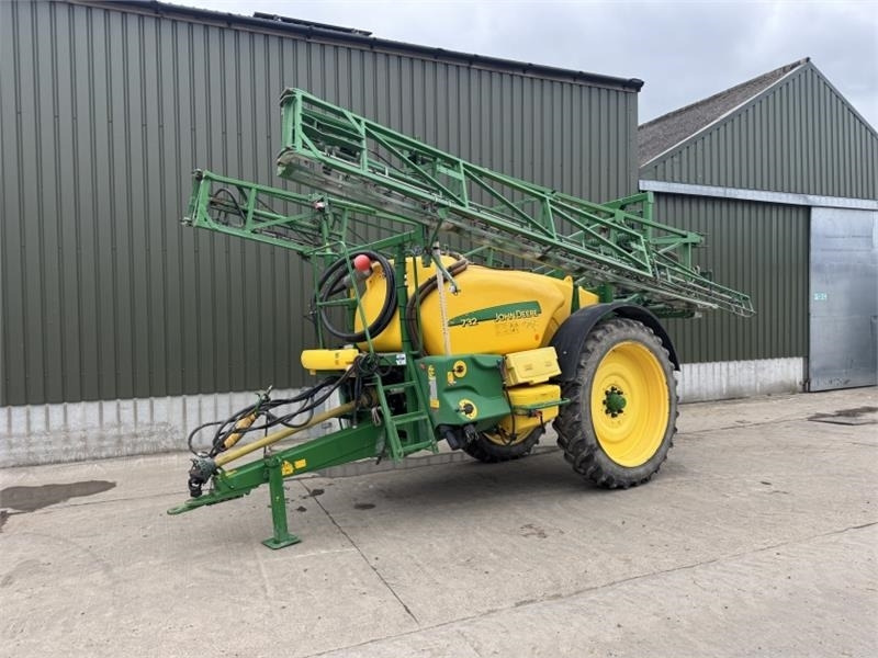 John Deere John Deere 732 Trailed Sprayer - 트랙터 탑재 스프레이 : 사진 1 John Deere John Deere 732 Trailed Sprayer - 트랙터 탑재 스프레이 : 사진 1