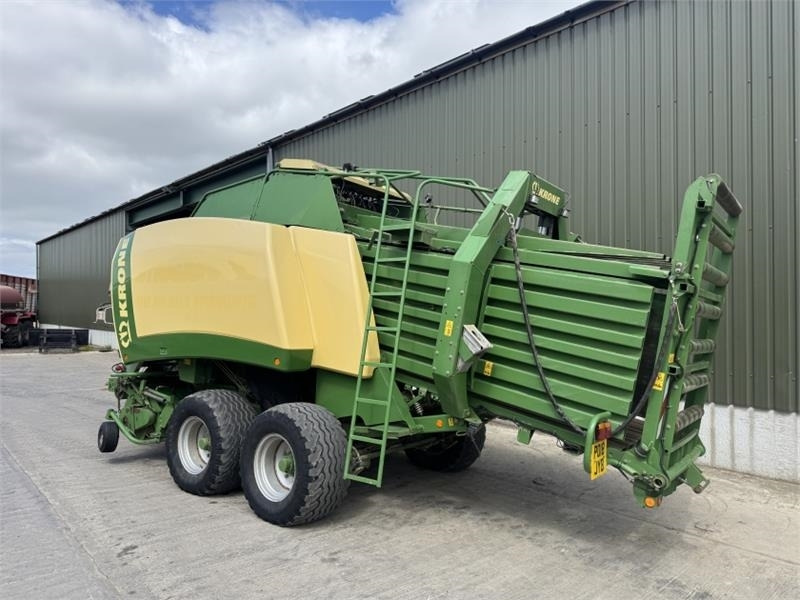 Krone Big Pack 12130 Square Baler - 정사각 베일러 : 사진 2 Krone Big Pack 12130 Square Baler - 정사각 베일러 : 사진 2