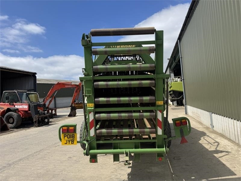 Krone Big Pack 12130 Square Baler - 정사각 베일러 : 사진 3 Krone Big Pack 12130 Square Baler - 정사각 베일러 : 사진 3