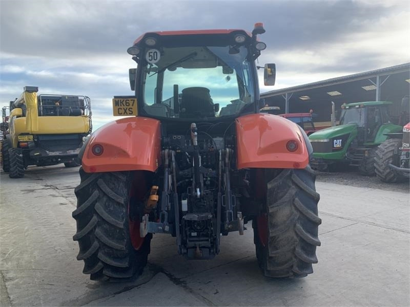 Kubota Kubota M7131 - 장궤형 트랙터 : 사진 5 Kubota Kubota M7131 - 장궤형 트랙터 : 사진 5