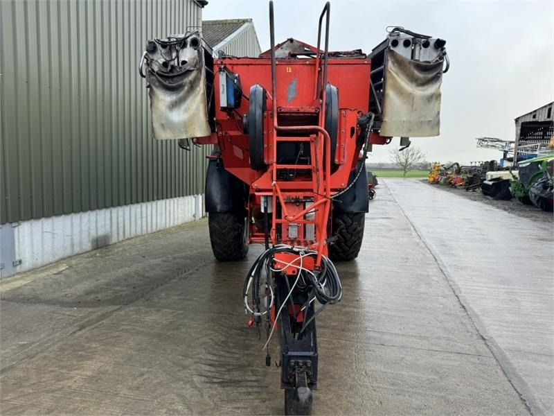 Kuhn AGT 6036 Boom Fert Spreader - 비료 스프레더 : 사진 5 Kuhn AGT 6036 Boom Fert Spreader - 비료 스프레더 : 사진 5
