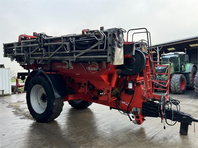 Kuhn AGT 6036 Boom Fert Spreader - 비료 스프레더 : 사진 4 Kuhn AGT 6036 Boom Fert Spreader - 비료 스프레더 : 사진 4