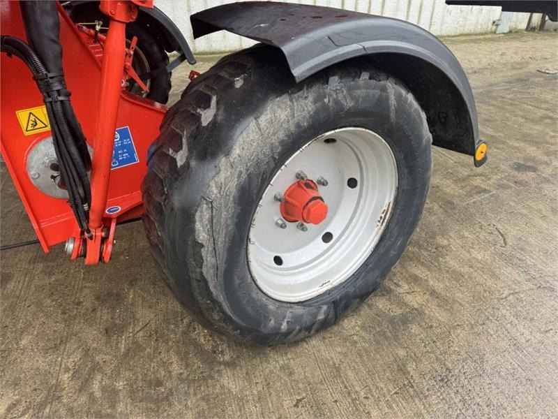 Kuhn Merge Maxx 950 Merger - 반전기/ 레이크 : 사진 5 Kuhn Merge Maxx 950 Merger - 반전기/ 레이크 : 사진 5