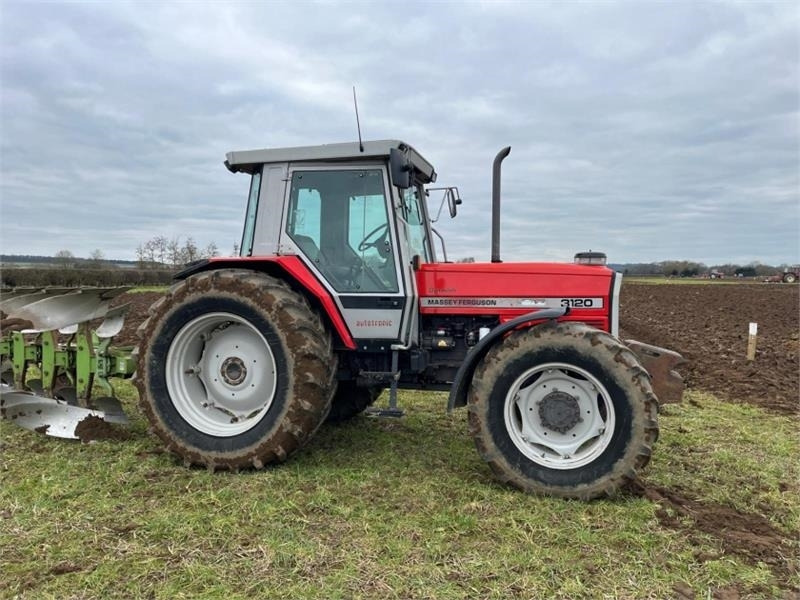 Massey Ferguson 3120 Dynashift - 장궤형 트랙터 : 사진 4 Massey Ferguson 3120 Dynashift - 장궤형 트랙터 : 사진 4