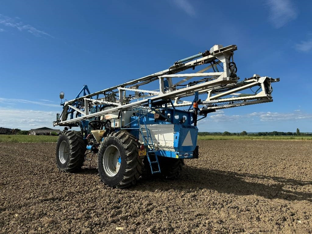 Matrot M44D 36m Self Propelled Sprayer - 자주 동력 스프레이 : 사진 2 Matrot M44D 36m Self Propelled Sprayer - 자주 동력 스프레이 : 사진 2