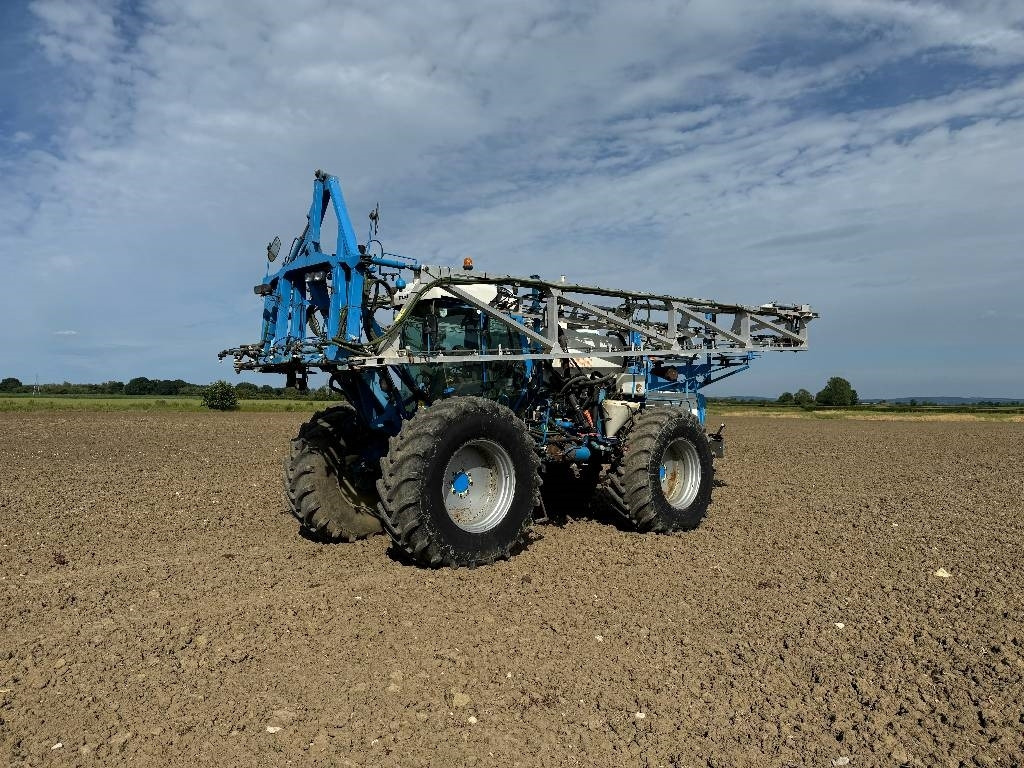 Matrot M44D 36m Self Propelled Sprayer - 자주 동력 스프레이 : 사진 1 Matrot M44D 36m Self Propelled Sprayer - 자주 동력 스프레이 : 사진 1