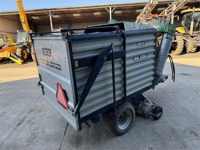 Trilo Trilo SG 200 Vacuum Sweeper - 진공 흡입 트럭 : 사진 5 Trilo Trilo SG 200 Vacuum Sweeper - 진공 흡입 트럭 : 사진 5