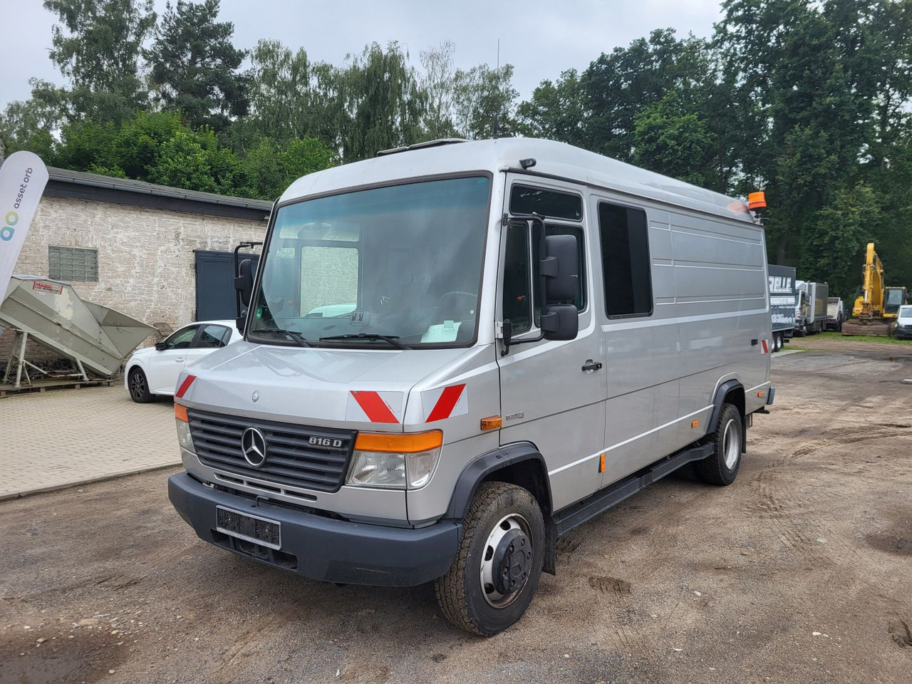 MERCEDES-BENZ Vario 816D - 밴 : 사진 1 MERCEDES-BENZ Vario 816D - 밴 : 사진 1