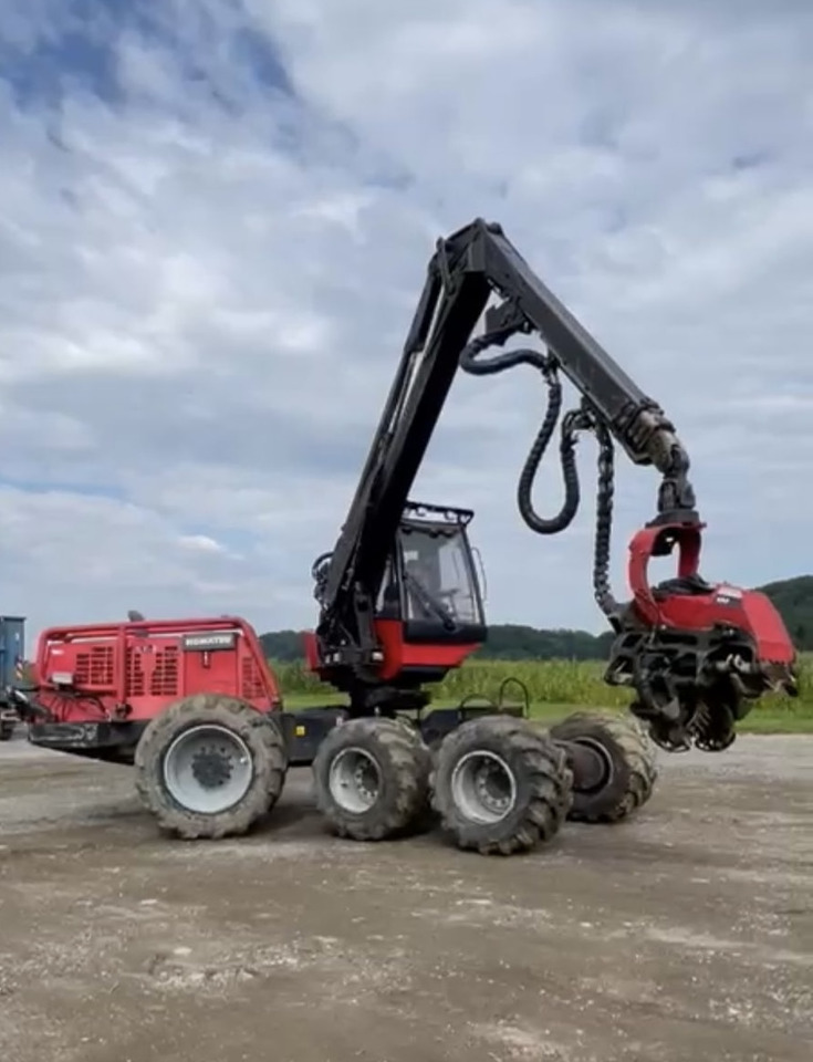 KOMATSU 911.5 / GŁOWICA C93 / CIĄGNIK LEŚNY / SERWISOWANY - 산림용 수확기 : 사진 1 KOMATSU 911.5 / GŁOWICA C93 / CIĄGNIK LEŚNY / SERWISOWANY - 산림용 수확기 : 사진 1