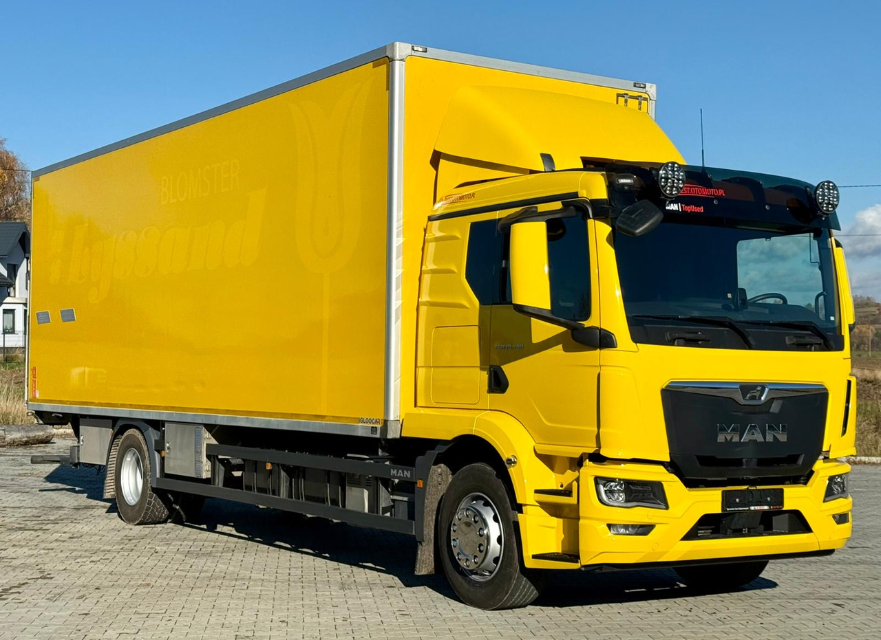 MAN 18.320 / IZOTERMA / GRZANA / WINDA / 20 EUROPALET / AUTOMAT / 170 TYŚ KM / 2021 R / SYPIALKA / CAŁY NA PODUSZKACH / SPROWADZONY / JAK NOWY - 등온 트럭 : 사진 1 MAN 18.320 / IZOTERMA / GRZANA / WINDA / 20 EUROPALET / AUTOMAT / 170 TYŚ KM / 2021 R / SYPIALKA / CAŁY NA PODUSZKACH / SPROWADZONY / JAK NOWY - 등온 트럭 : 사진 1