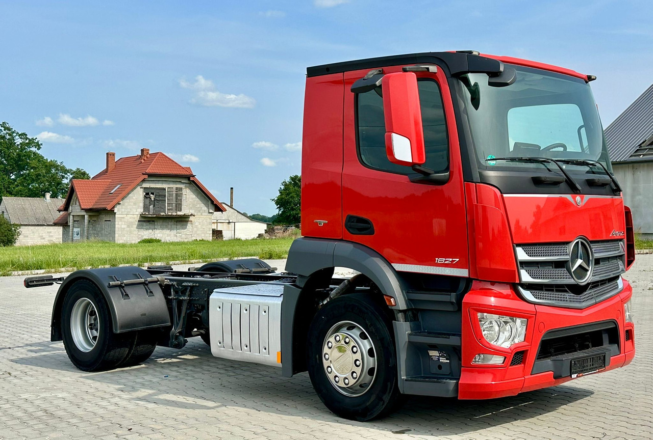 MERCEDES-BENZ ANTOS 1827 / DO ZABUDOWY / ROZSTAW OSI 3.8 M / EURO 6 / WYWROTKA / BECZKA / UTRZYMANIE DRÓG / HAKOWIEC / Z NIEMIEC - 캡 새시 트럭 : 사진 1 MERCEDES-BENZ ANTOS 1827 / DO ZABUDOWY / ROZSTAW OSI 3.8 M / EURO 6 / WYWROTKA / BECZKA / UTRZYMANIE DRÓG / HAKOWIEC / Z NIEMIEC - 캡 새시 트럭 : 사진 1