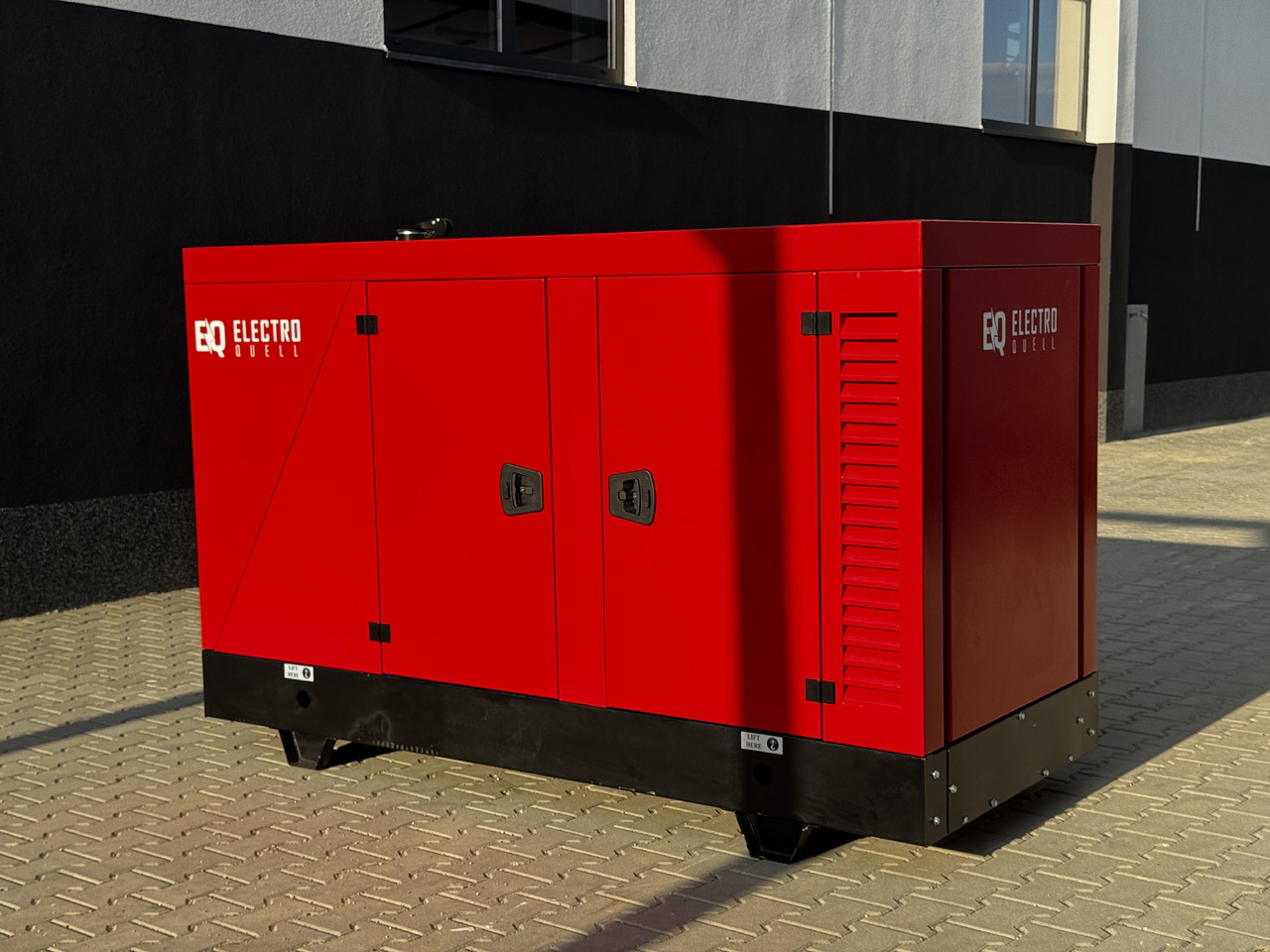 IVECO 50 kVA / 40 kW - 발전기 세트 : 사진 4 IVECO 50 kVA / 40 kW - 발전기 세트 : 사진 4