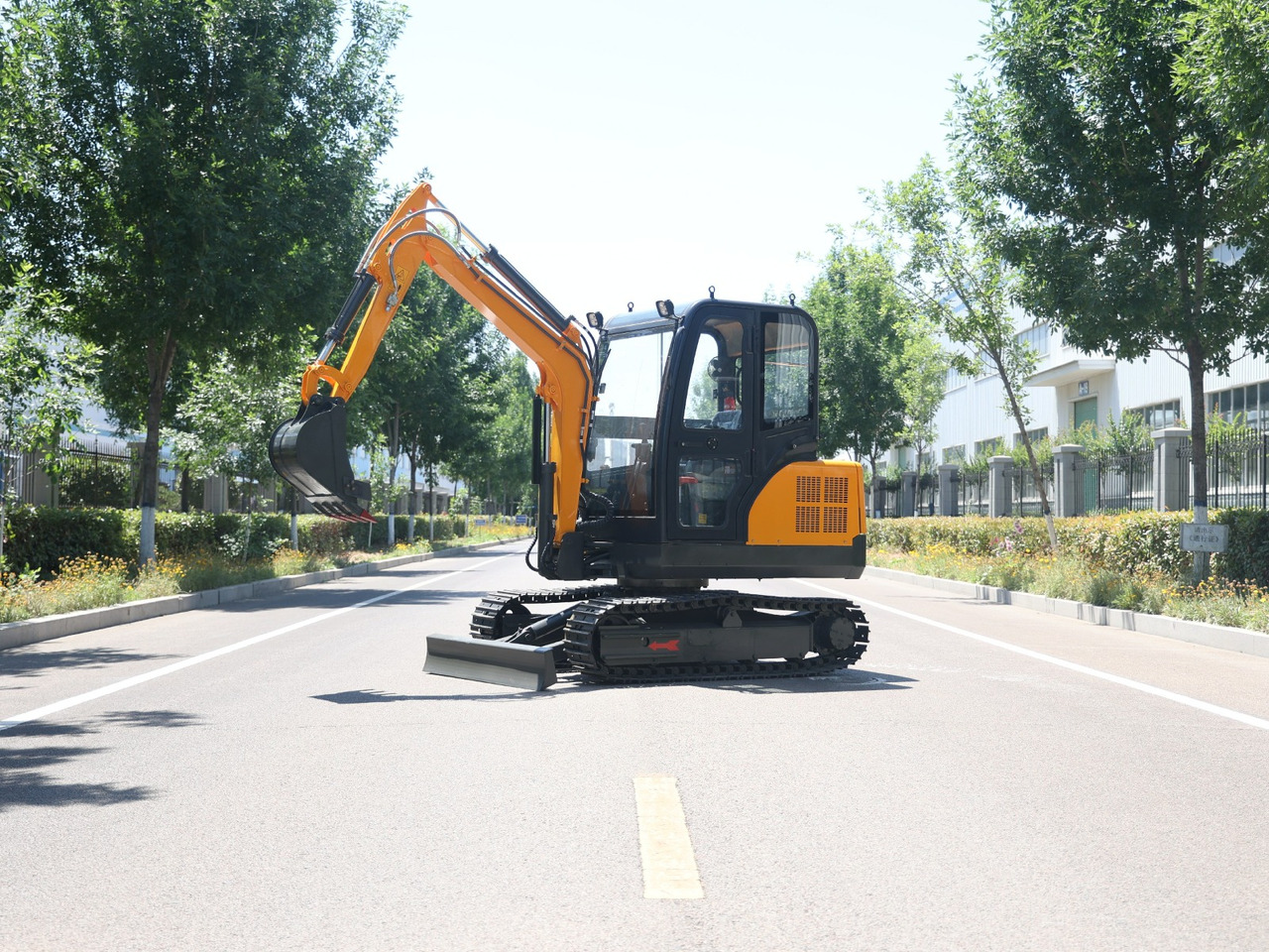 Müller Machinery Diesel Mini excavator 4 ton - Müller Machinery MB 40 - KSH Xinchai 4D32 Motor - 미니 굴삭기 : 사진 1 Müller Machinery Diesel Mini excavator 4 ton - Müller Machinery MB 40 - KSH Xinchai 4D32 Motor - 미니 굴삭기 : 사진 1