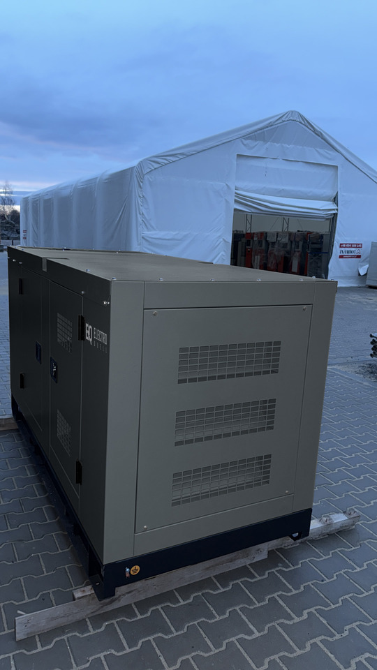 PERKINS 130 kVA / 108 kW - 발전기 세트 : 사진 4 PERKINS 130 kVA / 108 kW - 발전기 세트 : 사진 4