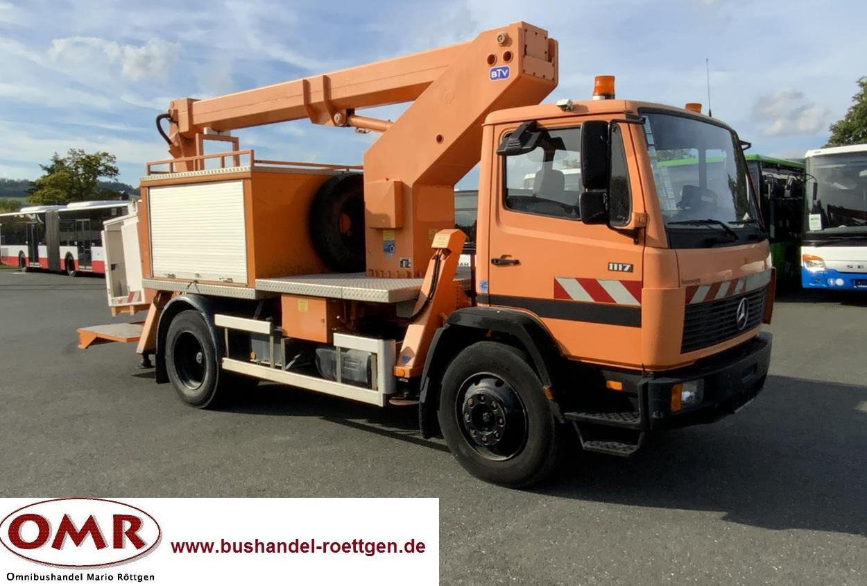 Mercedes-Benz 1117 - 트럭 탑재 고가작업 플랫폼 : 사진 1 Mercedes-Benz 1117 - 트럭 탑재 고가작업 플랫폼 : 사진 1