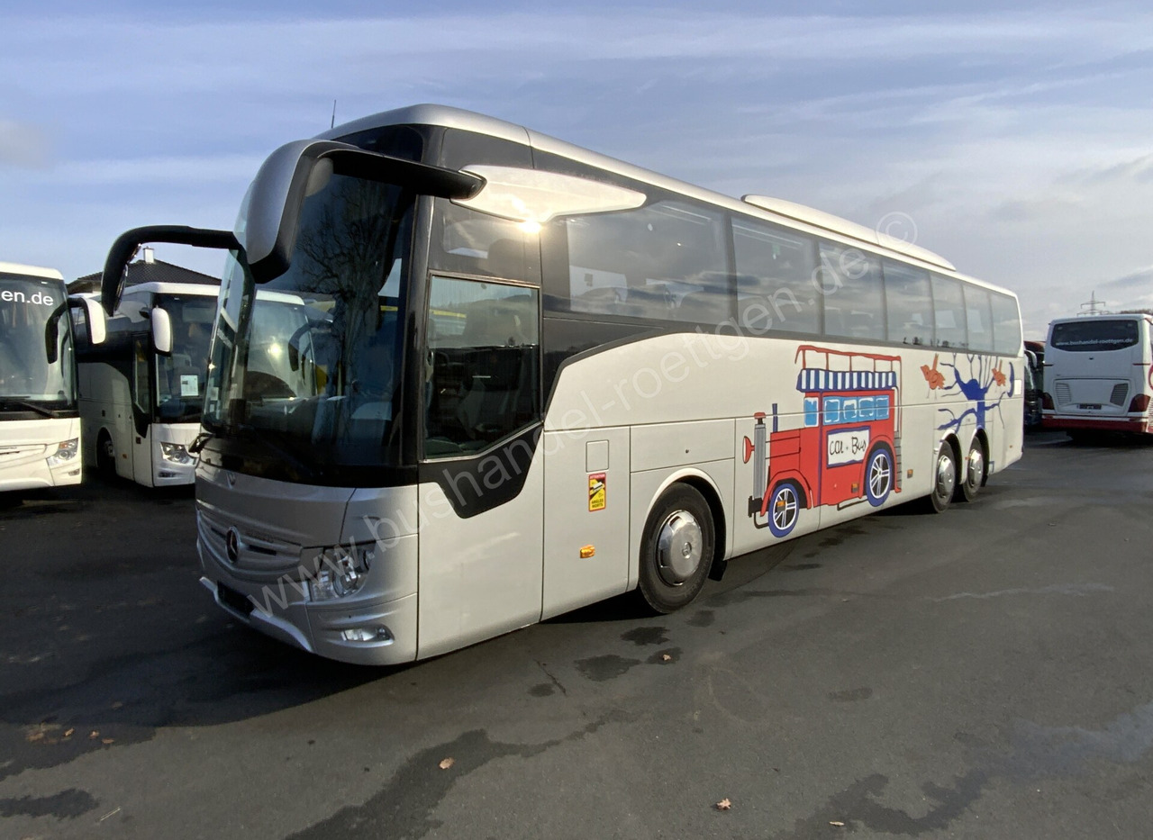 Mercedes-Benz Tourismo 16 RHD - 대형 버스 : 사진 2 Mercedes-Benz Tourismo 16 RHD - 대형 버스 : 사진 2