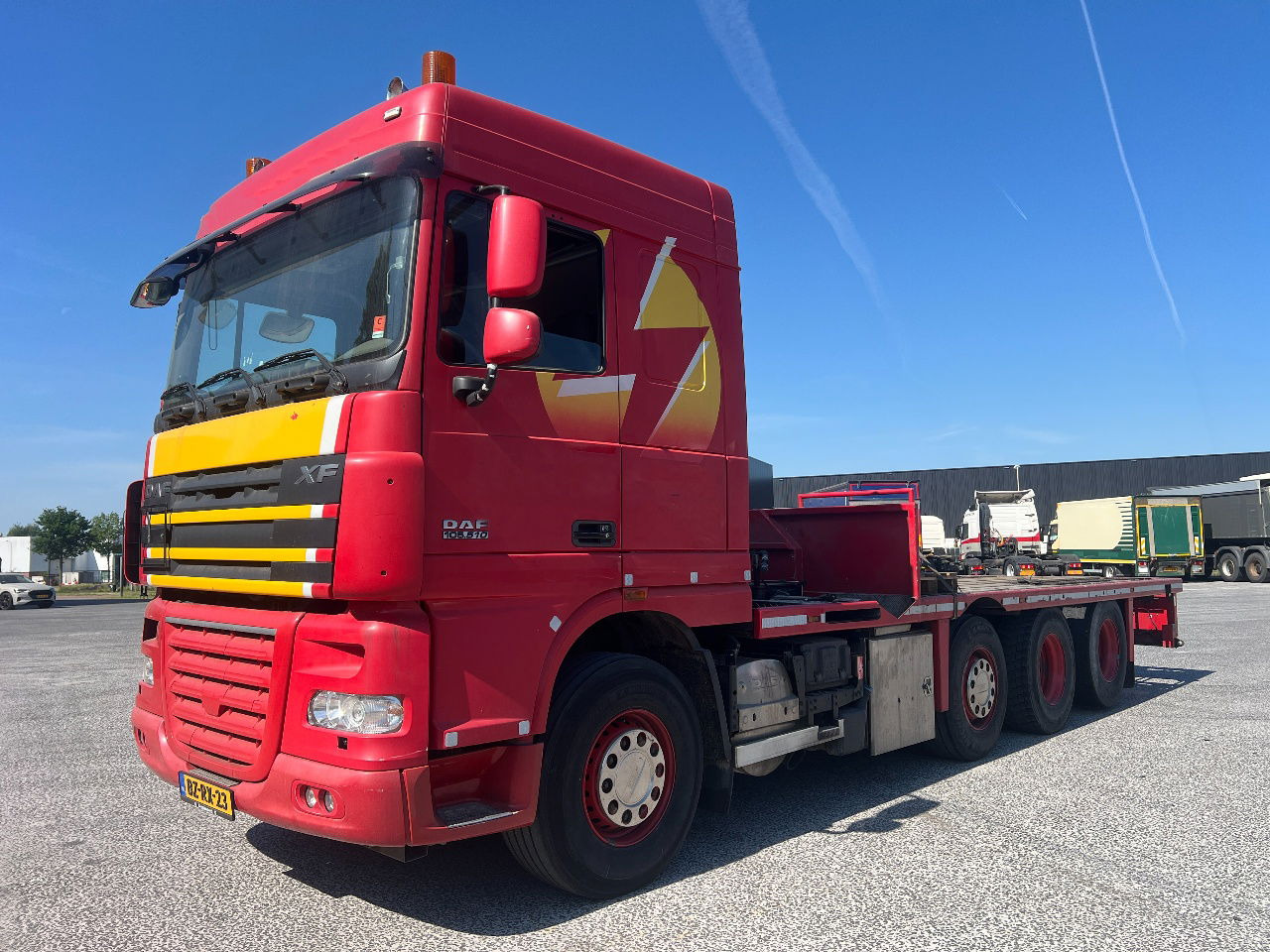 DAF XF 105.510 SC 8x2, Retarder - 드롭사이드/ 플랫베드 트럭 : 사진 1 DAF XF 105.510 SC 8x2, Retarder - 드롭사이드/ 플랫베드 트럭 : 사진 1